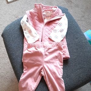 NWOT Chick pea 18 month vest, onesie, pants